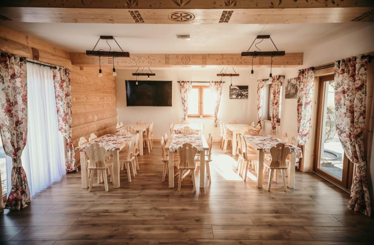 לינה וארוחת בוקר Czerwienne Tarasowka U Zajaca מראה חיצוני תמונה